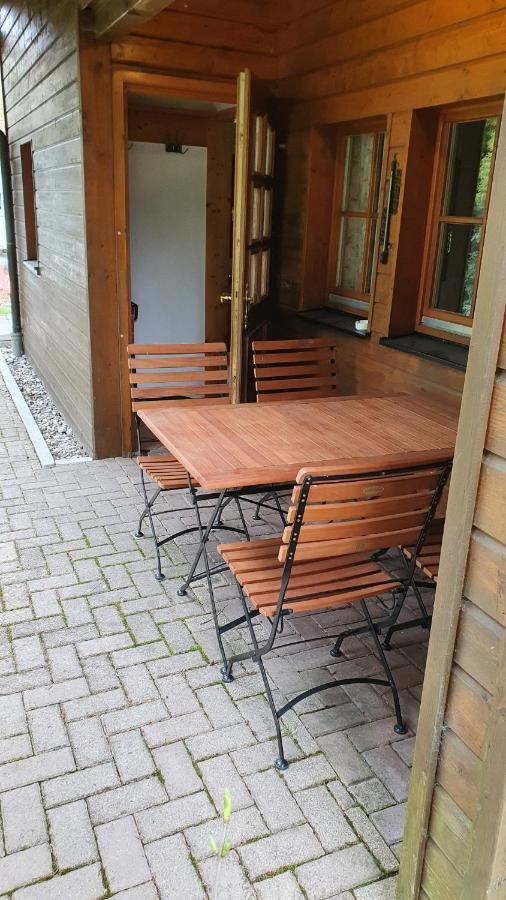 Landgasthof Zum Dorfkrug Häusern エクステリア 写真