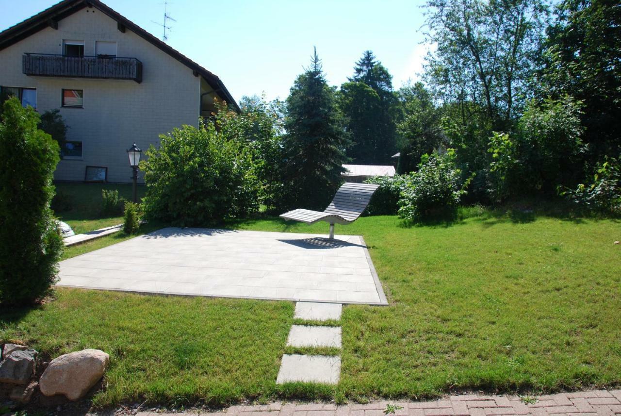 Landgasthof Zum Dorfkrug Häusern エクステリア 写真